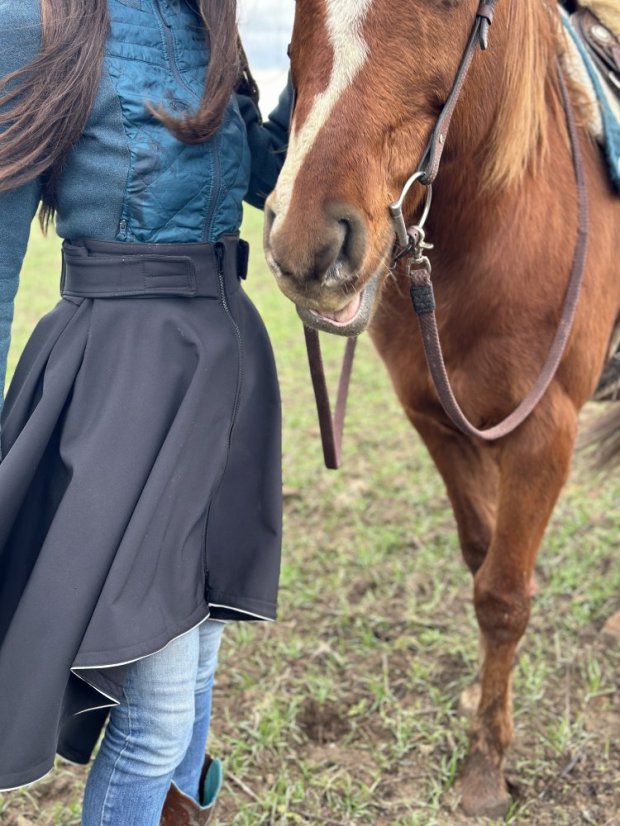 Jezdecká sukně VALKÝRA na objednávku - Velikost: L, Pas: Vysoký