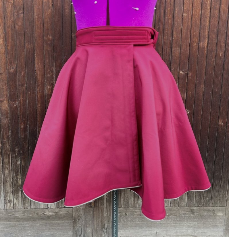 8429CB27 616D 49AA B578 08061F54E510