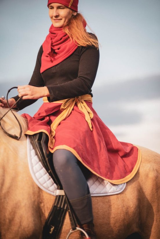 Jezdecká lněná sukně krátká NA OBJEDNÁVKU - Pas: Náplet