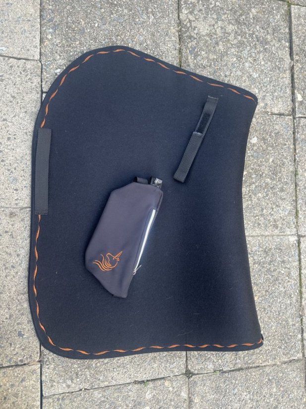 Podsedlová deka z vlněného filcu 3