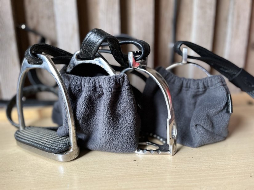 Obal na třmeny flees - Barva flees: Aqua (tyrkysová), Velikost třmeny: anglie