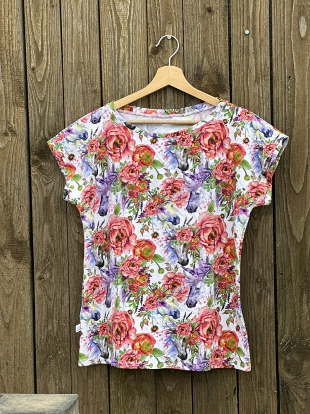 Tričko dámské s jednorožci - Velikost: L, Vzor: Jednorožci s květinami