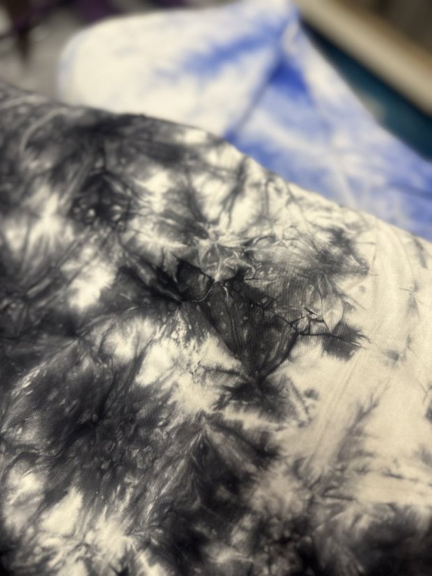 Tričko dámské - bambus BATIK - Velikost: S, Barva BATIKA: černo - červená