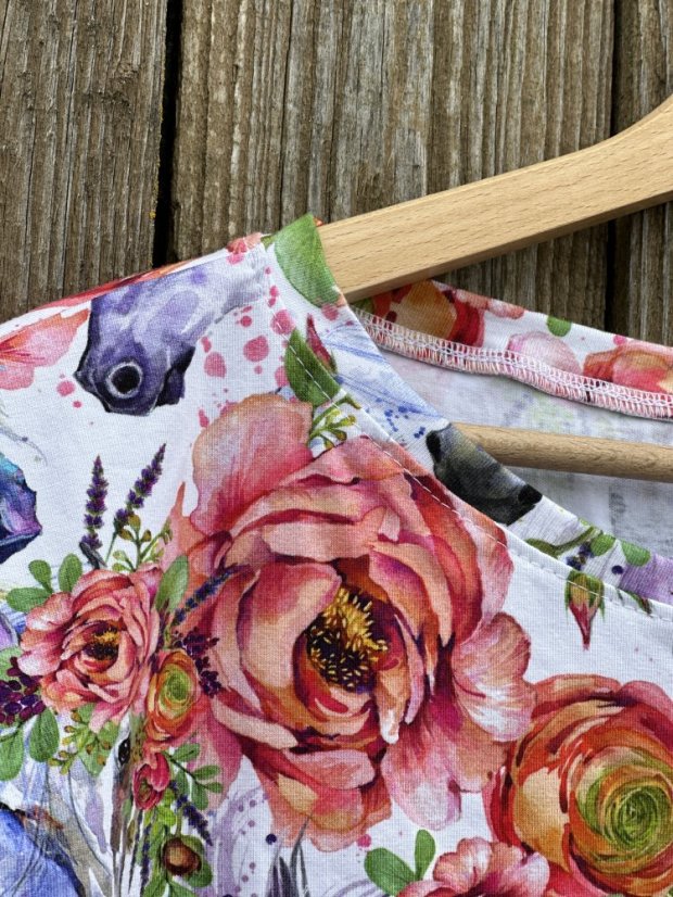 Tričko dámské s jednorožci - Velikost: L, Vzor: Jednorožci s květinami